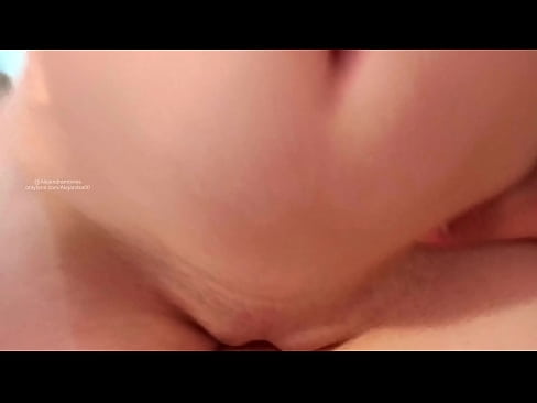 ❤️ أنام في غرفة أختي وهكذا استيقظت الجنس السوبر